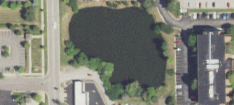 800 Roosevelt Rd