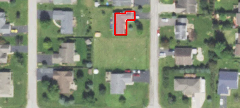 10111 Meadow Ln