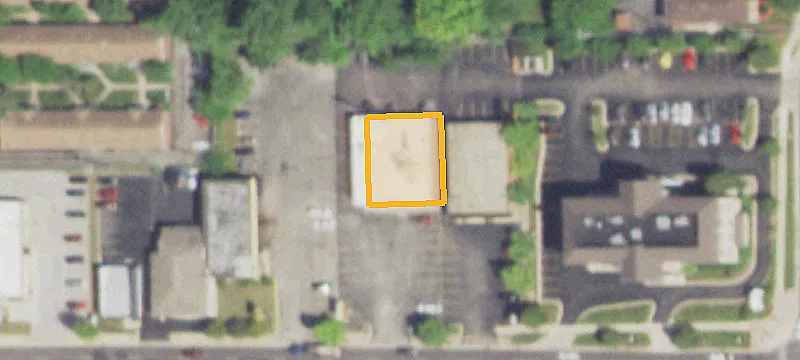 484 Roosevelt Rd