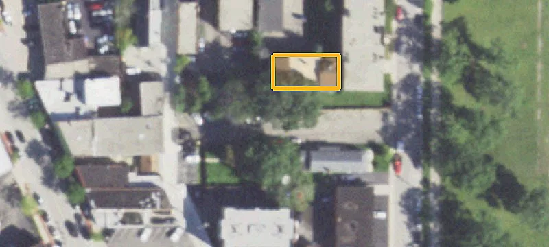 Lakeview Ave