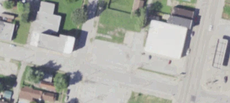 Grand Ave
