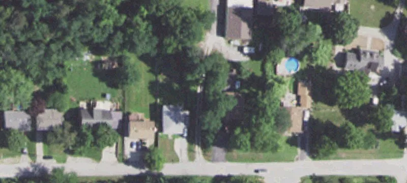Chouteau St