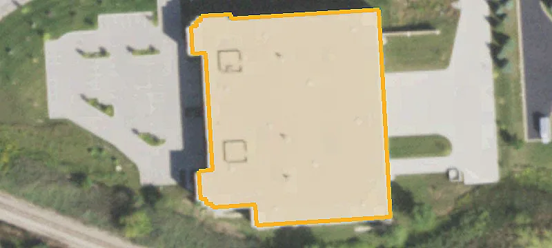 255 Madsen Dr