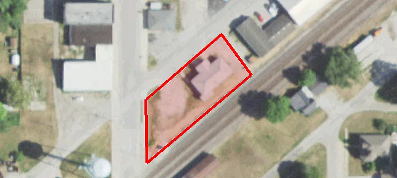 104 Commercial St