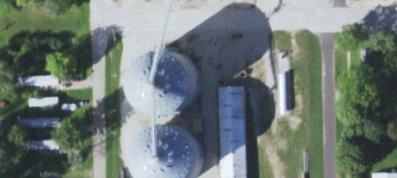 302 Chicago St