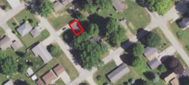 904 Blf St