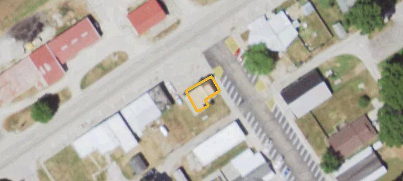 102 Commercial St