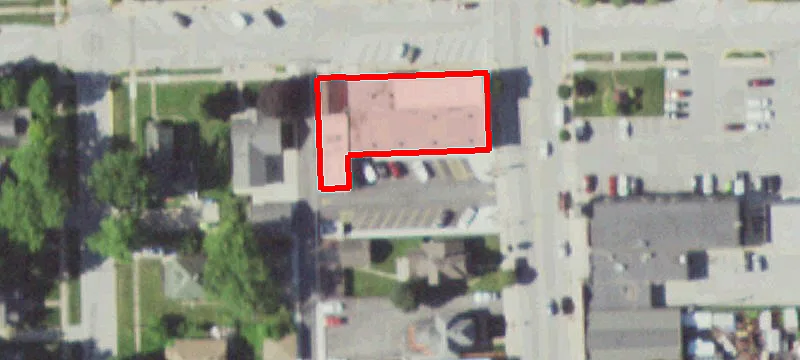 1392 Main St