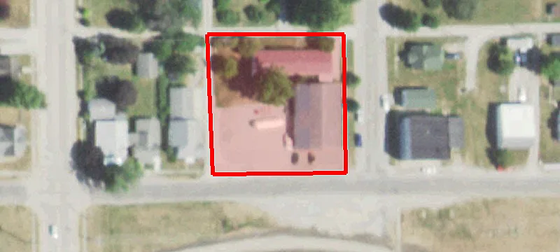 110 En Main St