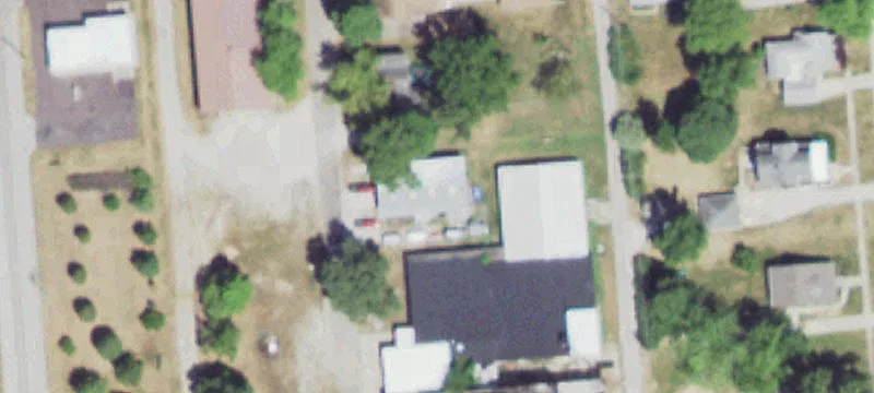 211 Oak St