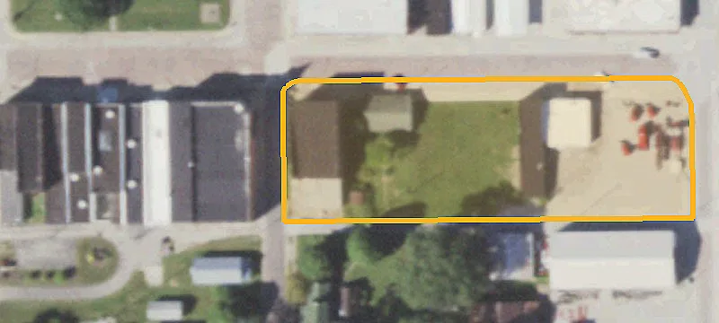 6 Main St