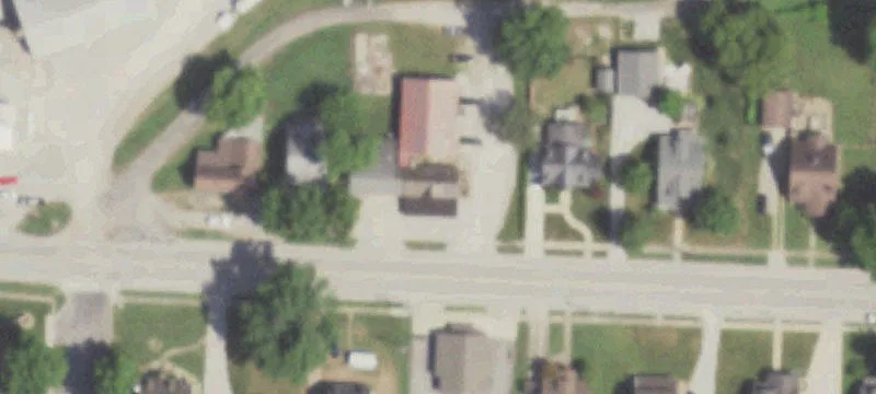 1187 Saint Louis St