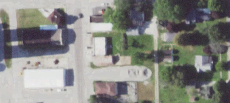 211 4th St