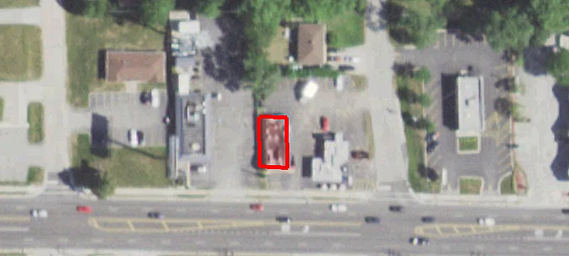 912 Roosevelt Rd