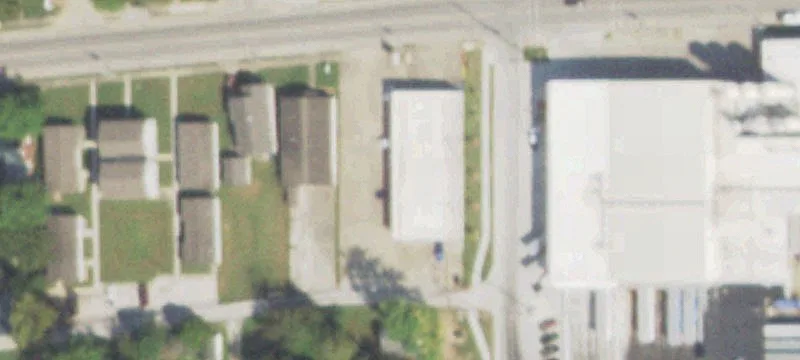 305 Main St