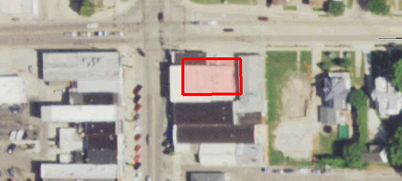 411 Main St