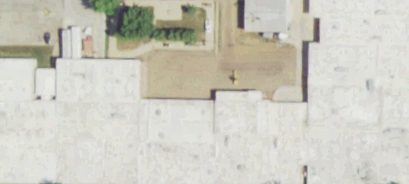 121 Railroad Ave