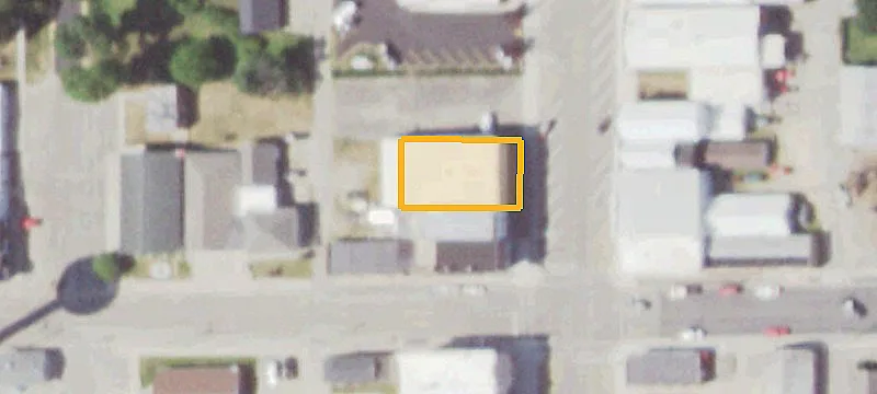 413 Main Ave