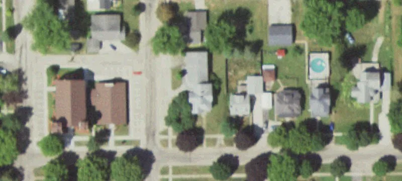 111 High St