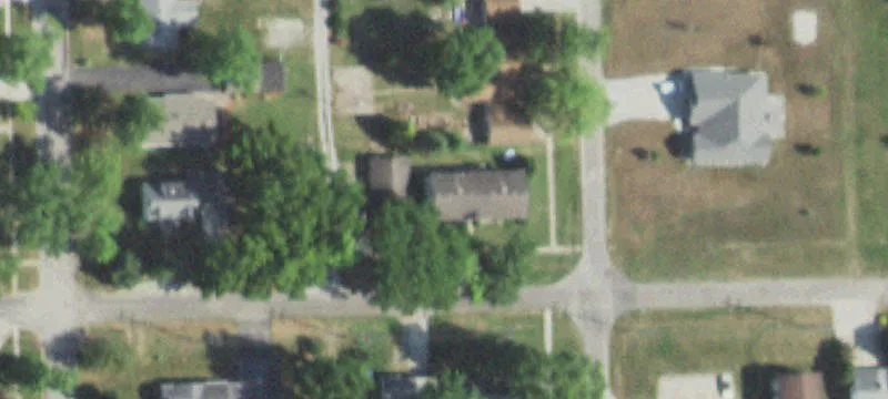 303 Mann St