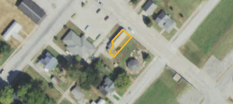 215 Main St