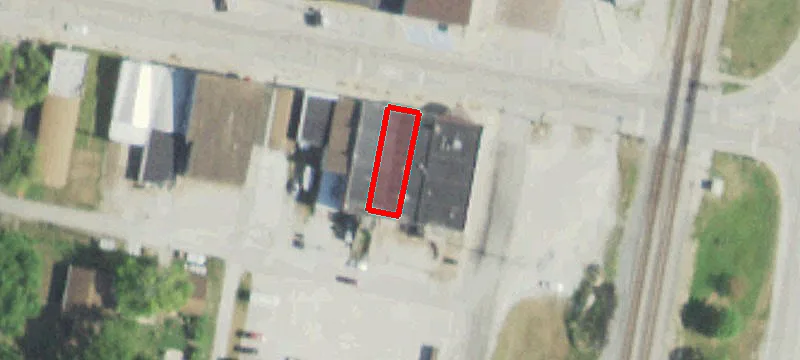 105 Seminary Ave
