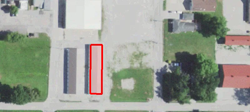 407 Douglas St