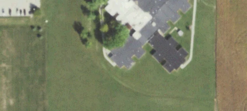 11 Hawthorne Ln