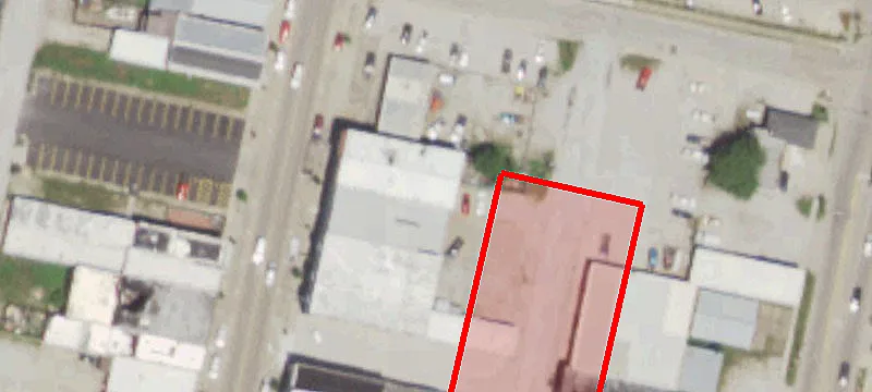 8 Maple St