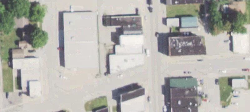 301 Main St