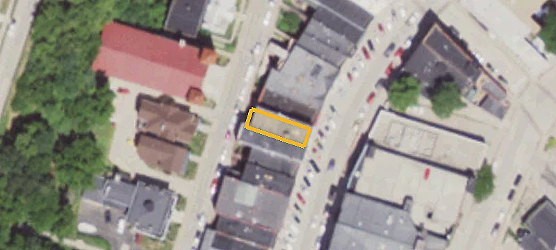 221 Main St