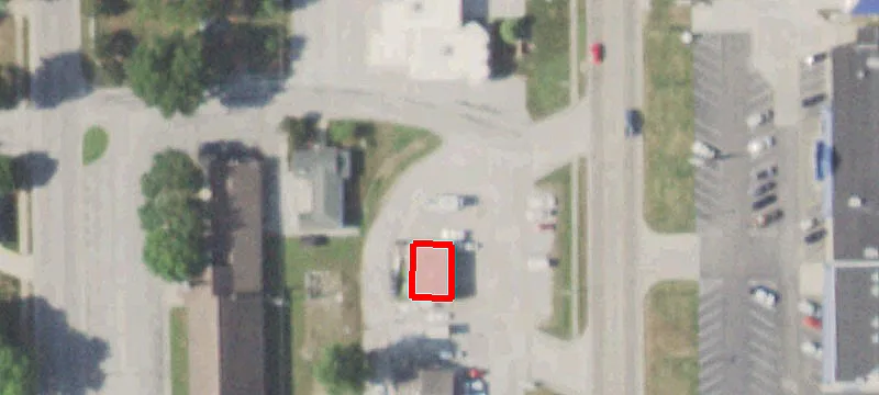 1009 Main St