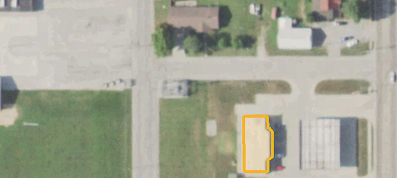 1375 Main St