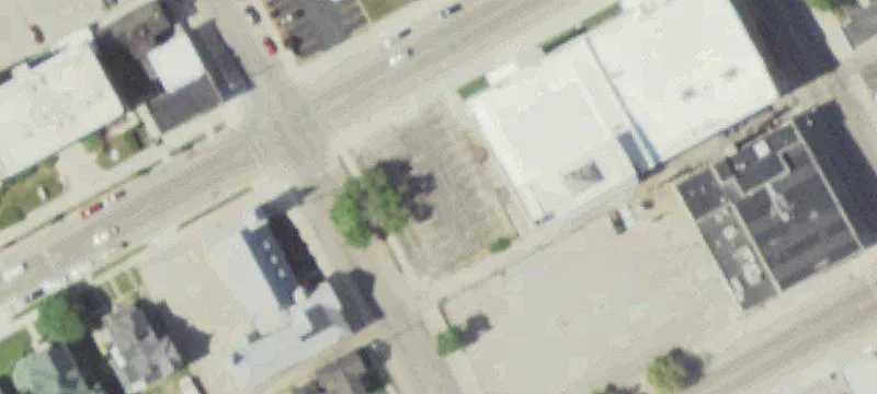305 Stephenson St