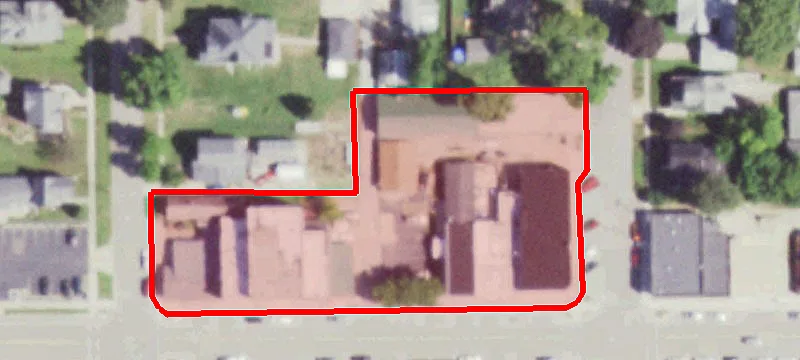 810 Main St