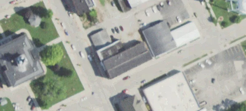 121 6th St