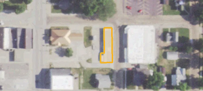 132 Maple St