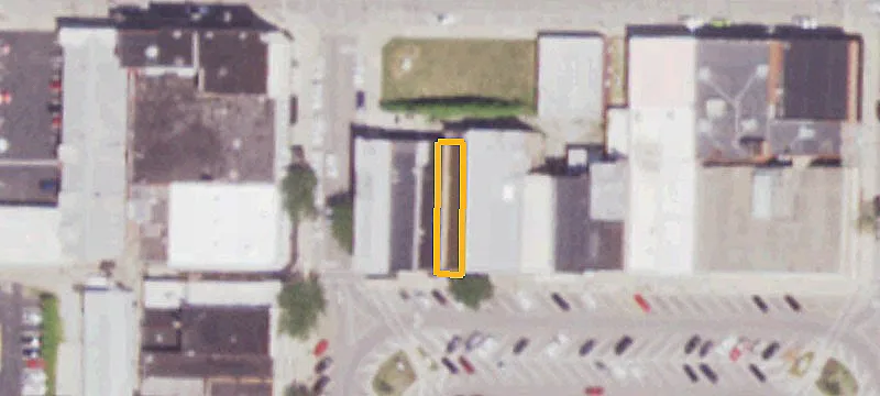 102 Side Sq