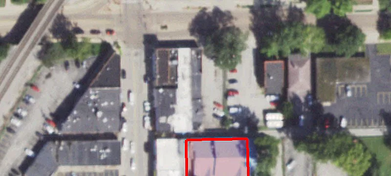 1093 Main St