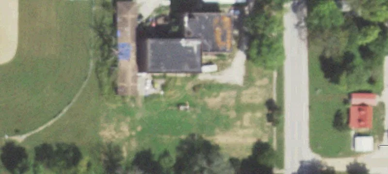 301 Grand Ave