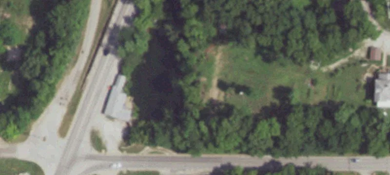 140 2nd St