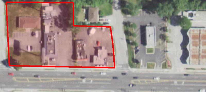 916 Roosevelt Rd