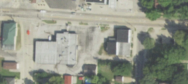 4th St