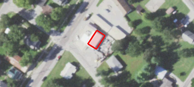 318 Henry St