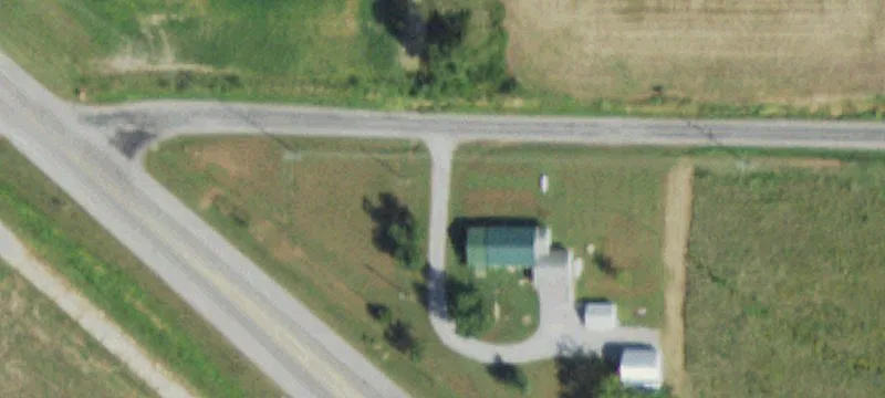 816 County Rd 100th N
