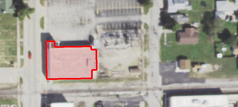 305 Ctr St