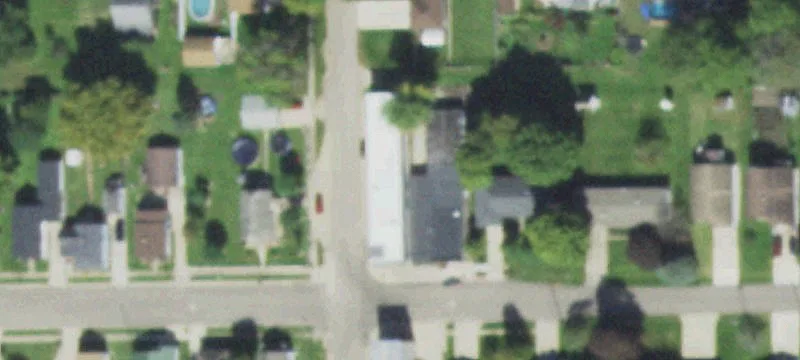 140 Saunders St