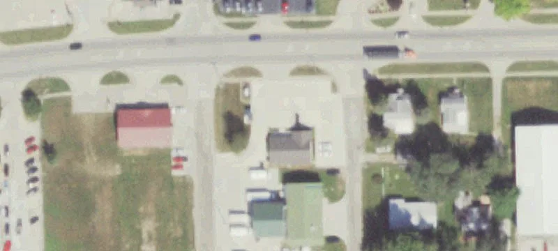 1502 Main St
