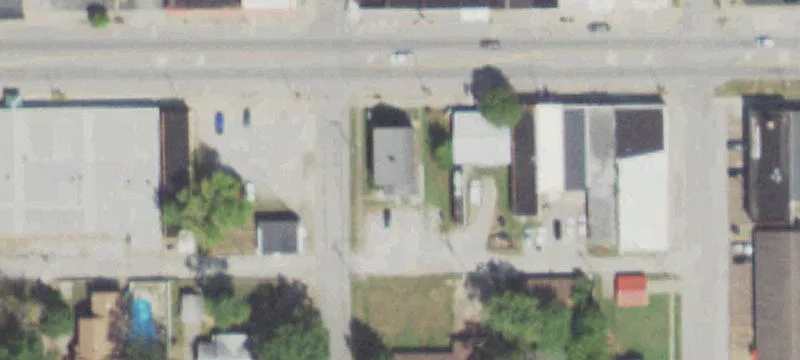402 Main St