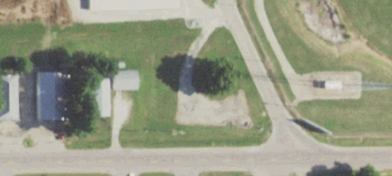 Railroad Ave